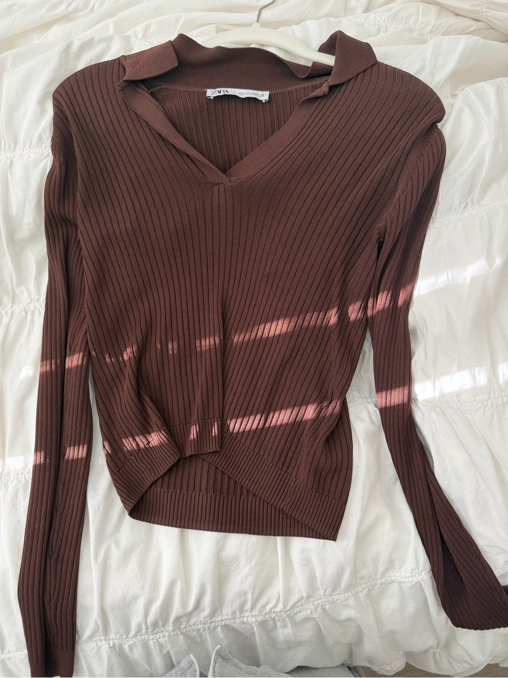 Zara Ribbed V-Neck Sweater in Chocolate Brown